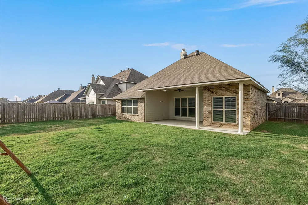617 Labarre Lane Bossier City, LA 71111