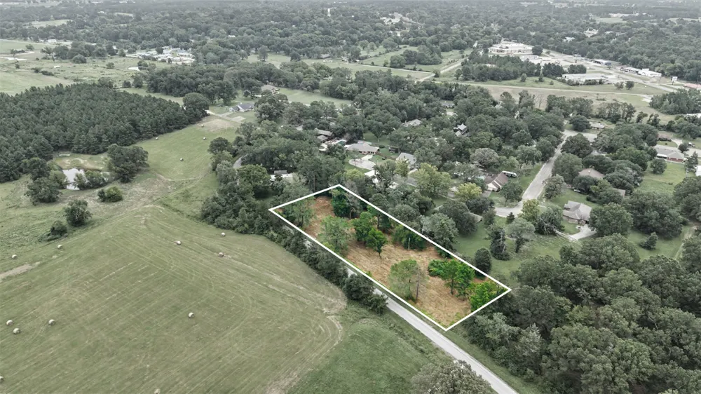 Hazelwood Dr Naples, TX 75568