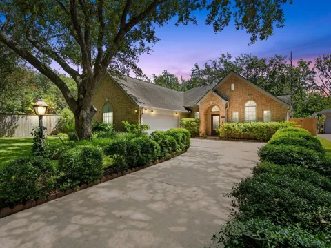 2707 Cheryl Court