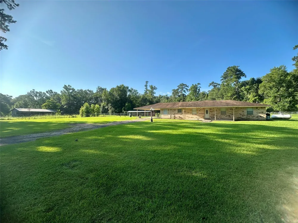 13379 Fm 770 Saratoga, TX 77585