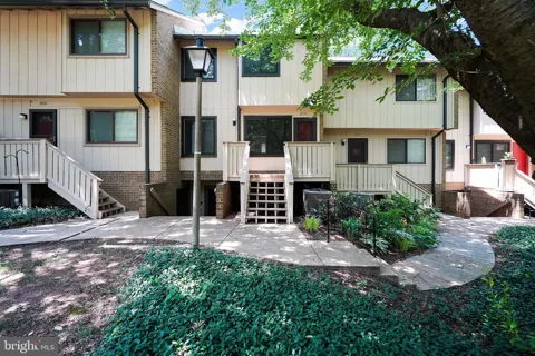 2665 GLENGYLE DRIVE #60