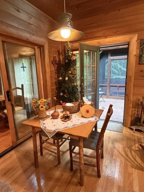 330 Charlestown Colony #17 Buchanan, MI 49107