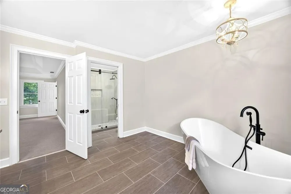 1211 Bridgewater WALK Snellville, GA 30078