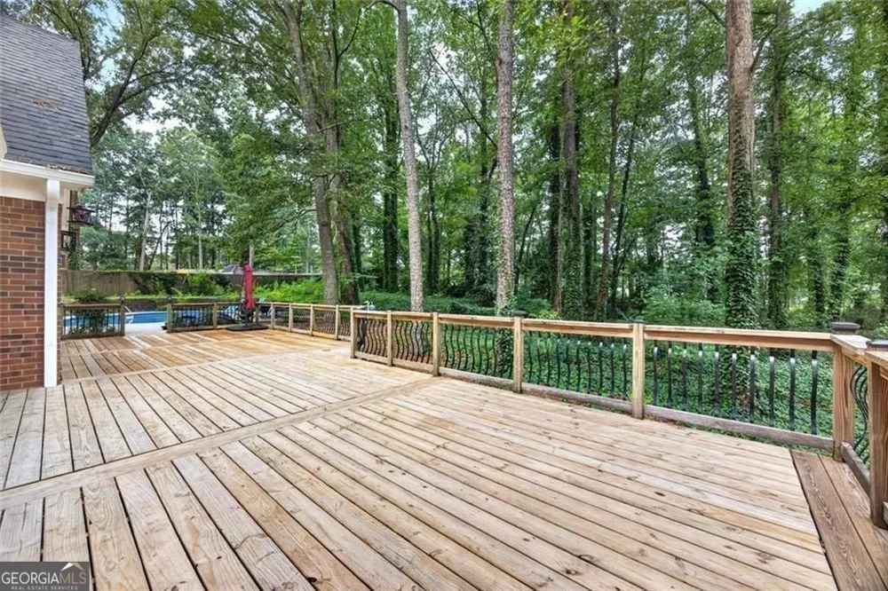 1211 Bridgewater WALK Snellville, GA 30078