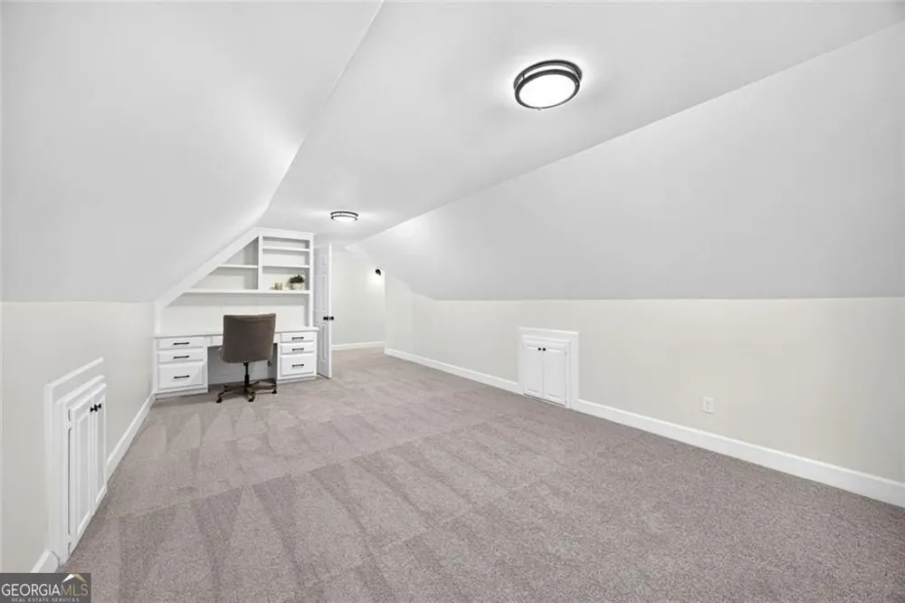 1211 Bridgewater WALK Snellville, GA 30078
