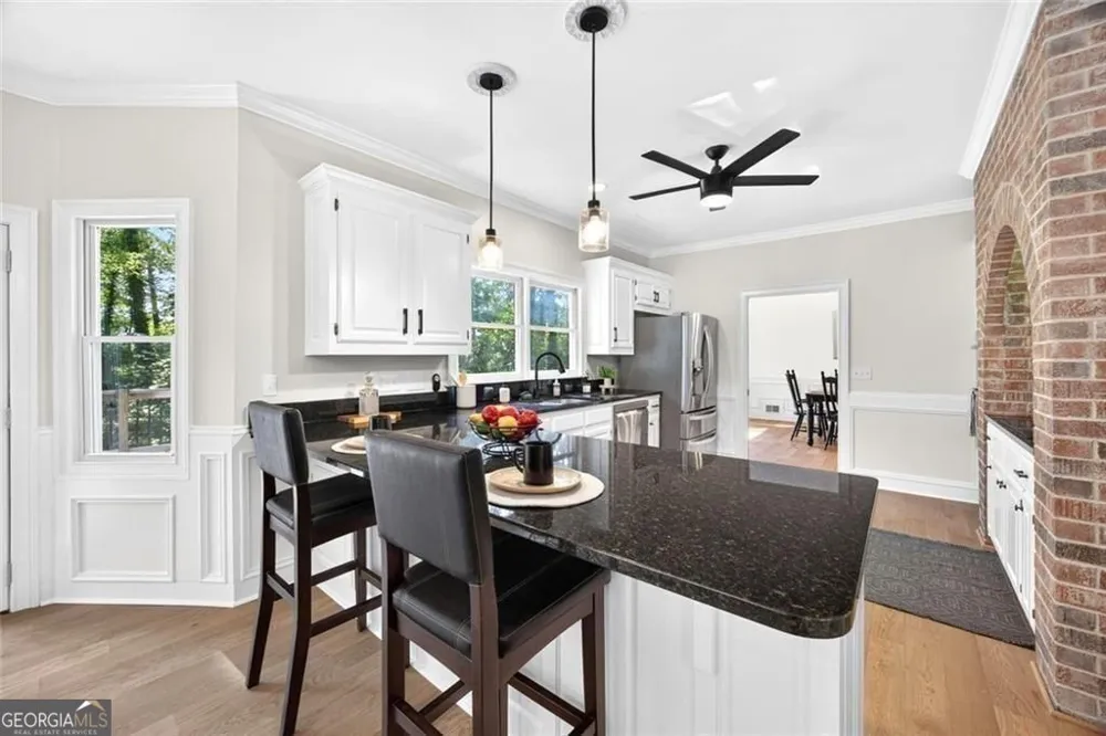 1211 Bridgewater WALK Snellville, GA 30078