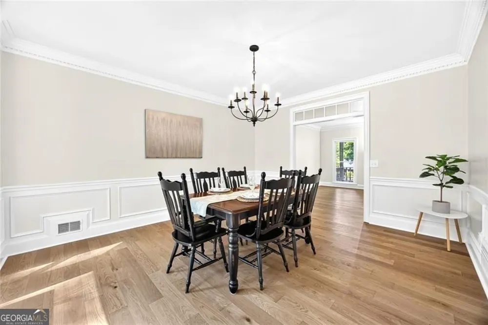 1211 Bridgewater WALK Snellville, GA 30078