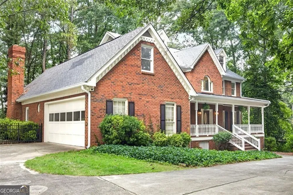 1211 Bridgewater WALK Snellville, GA 30078