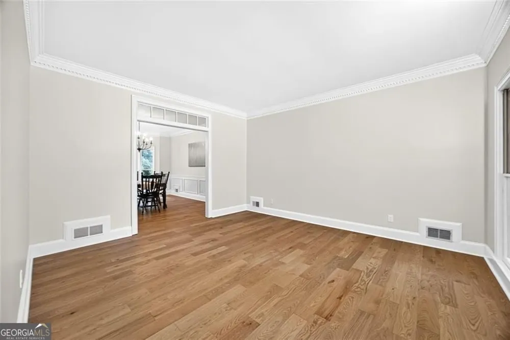 1211 Bridgewater WALK Snellville, GA 30078