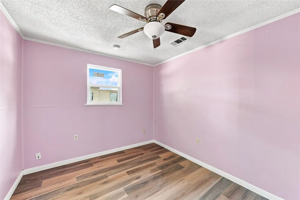 1818 WILLIS LANE Bellmead, TX 76704
