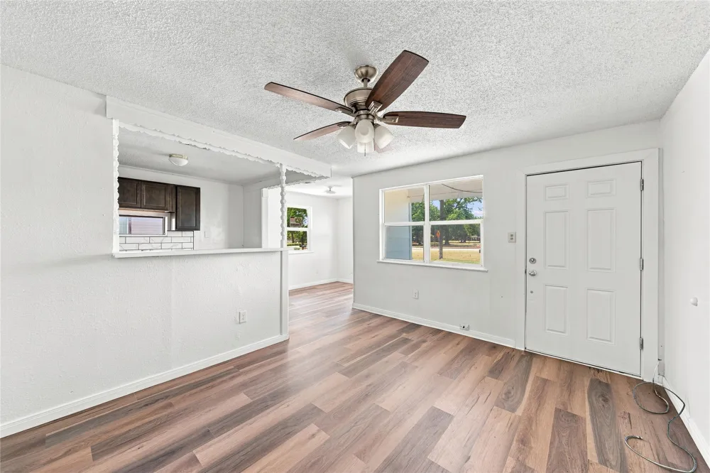 1818 WILLIS LANE Bellmead, TX 76704