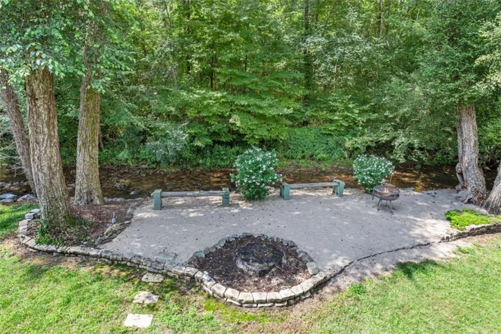 4036 Nowland Road Hiawassee, GA 30546