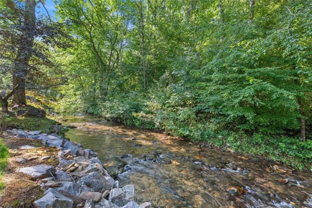 4036 Nowland Road Hiawassee, GA 30546