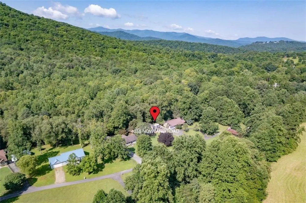 4036 Nowland Road Hiawassee, GA 30546