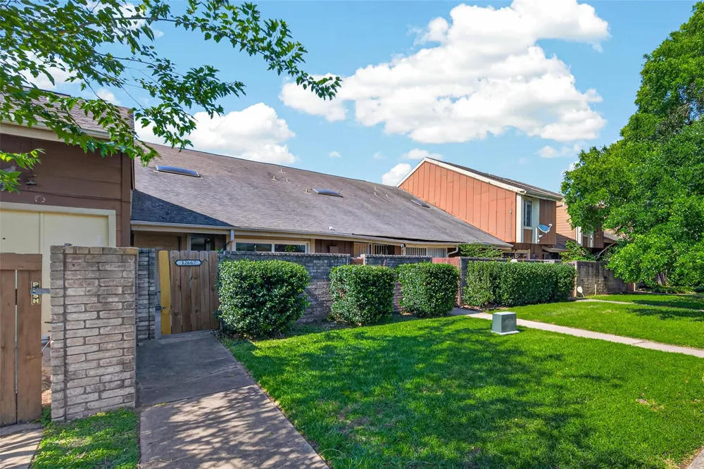 12667 Wellington Park Drive Houston, TX 77072