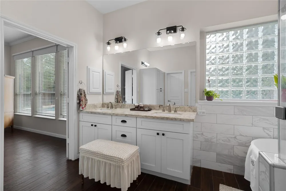 2311 Chasebrook Trail Trail W Kingwood, TX 77345