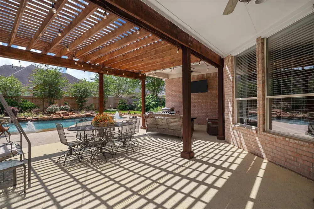 2311 Chasebrook Trail Trail W Kingwood, TX 77345