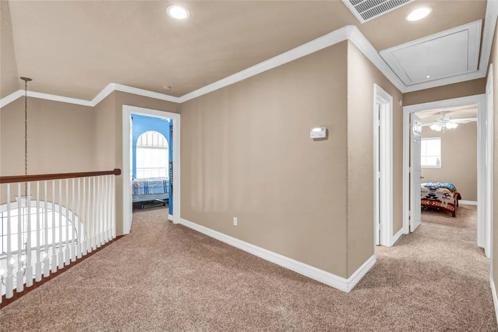 208 River Oaks Drive Lake Jackson, TX 77566