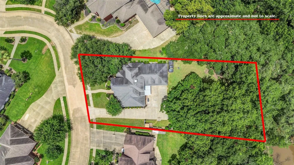 208 River Oaks Drive Lake Jackson, TX 77566