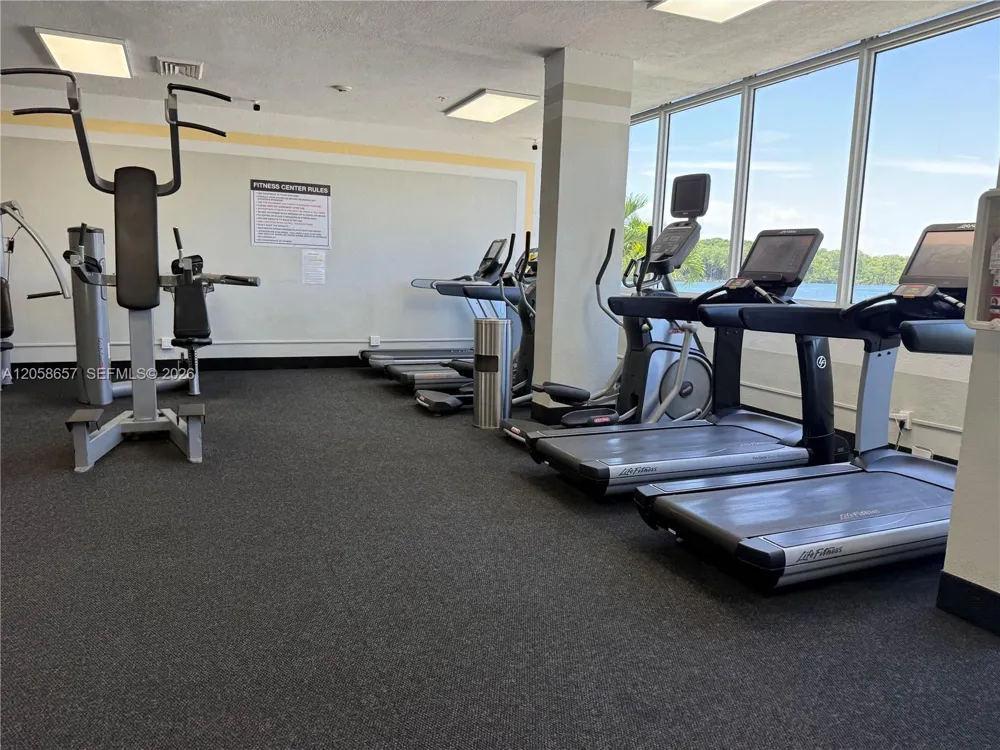400 Kings Point Dr #311 Sunny Isles Beach, FL 33160