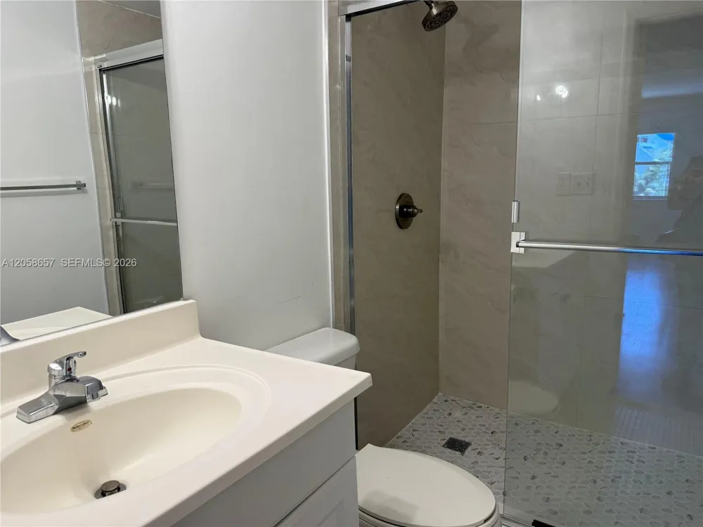 400 Kings Point Dr #311 Sunny Isles Beach, FL 33160