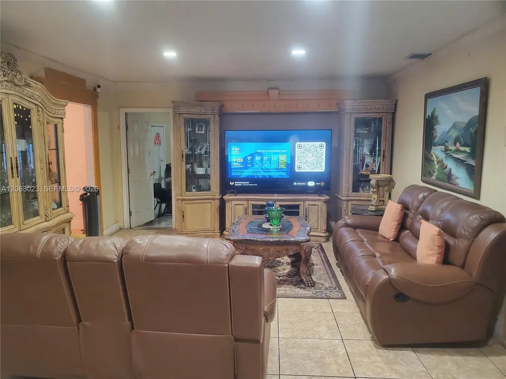 1341 NW 132 ST Miami, FL 33167