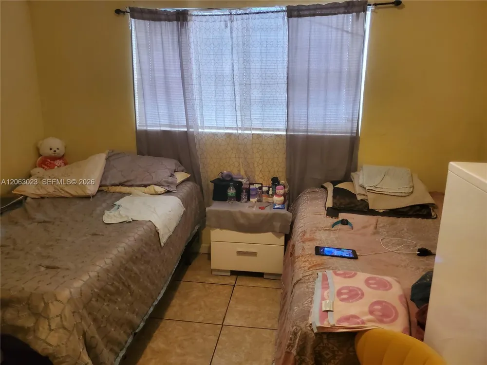 1341 NW 132 ST Miami, FL 33167