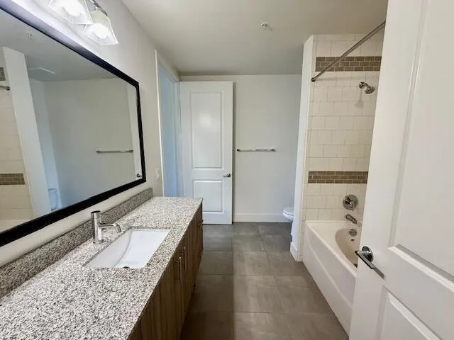 225 S Latitude Circle #Unit 204 Delray Beach, FL 33483