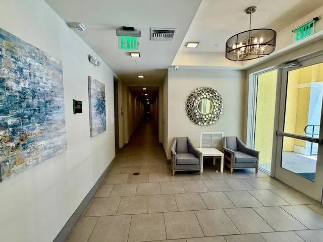 225 S Latitude Circle #Unit 204 Delray Beach, FL 33483