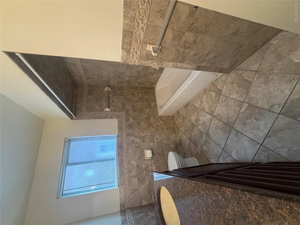 781 Harcourt Road Grosse Pointe Park City, MI 48230