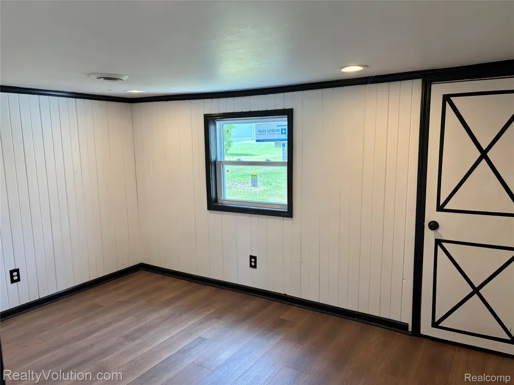 430 Corneil Road Imlay Township, MI 48444