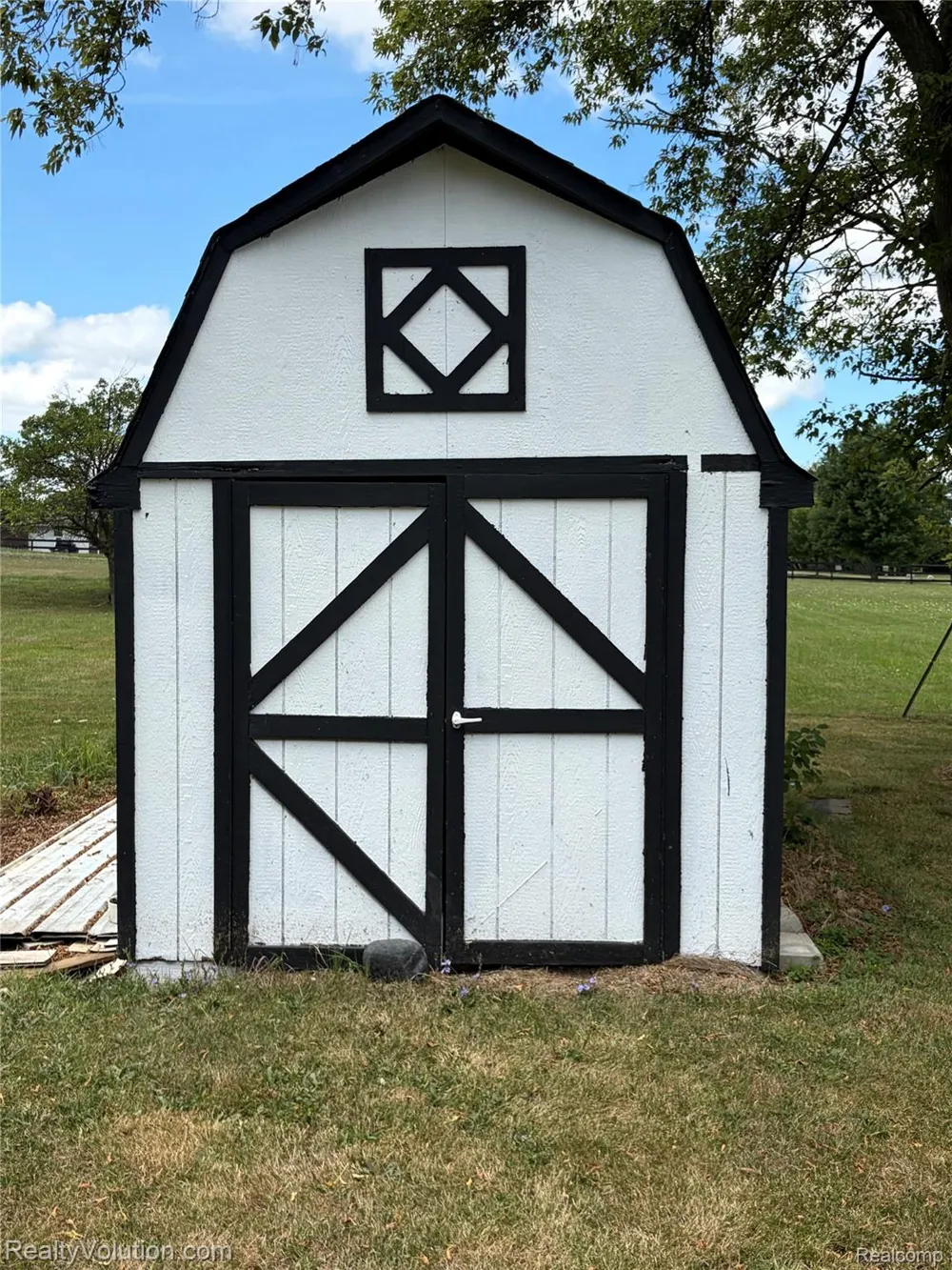 430 Corneil Road Imlay Township, MI 48444