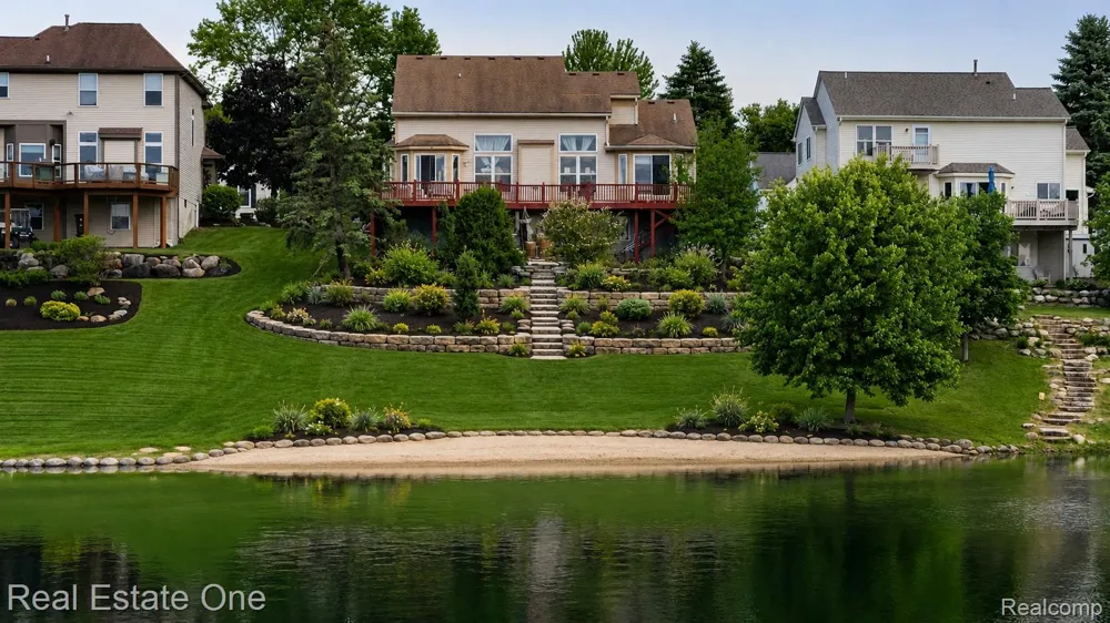 510 Boulder Lake Drive Oxford Charter Township, MI 48371