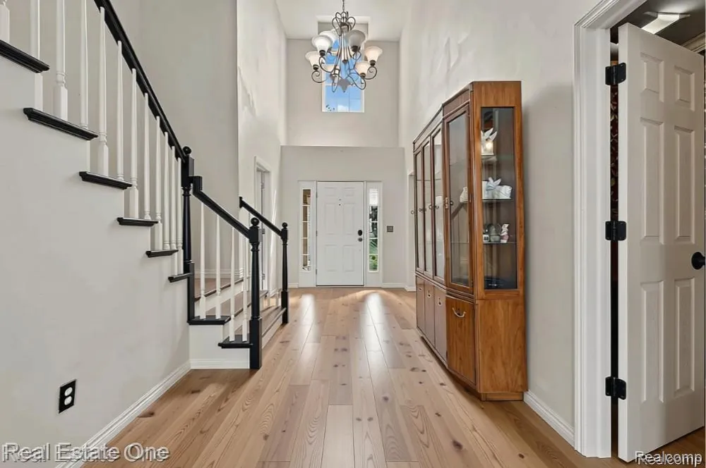 510 Boulder Lake Drive Oxford Charter Township, MI 48371