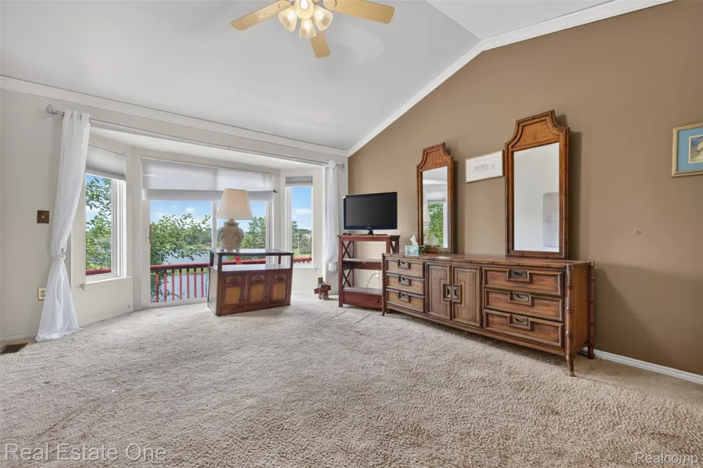 510 Boulder Lake Drive Oxford Charter Township, MI 48371