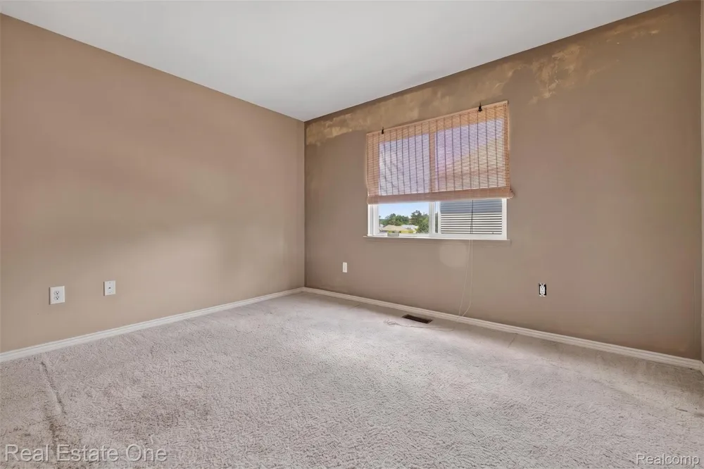 510 Boulder Lake Drive Oxford Charter Township, MI 48371