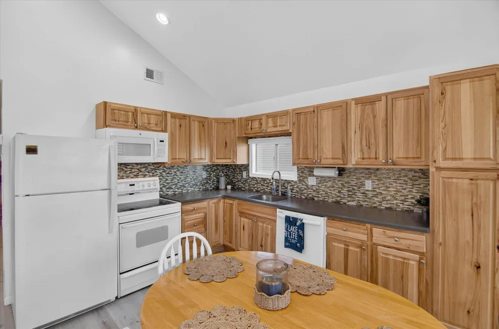 6227 K DRIVE Jefferson Township, MI 49266