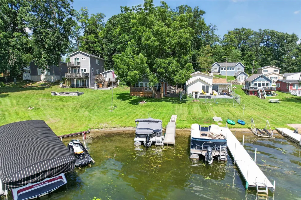 6227 K DRIVE Jefferson Township, MI 49266