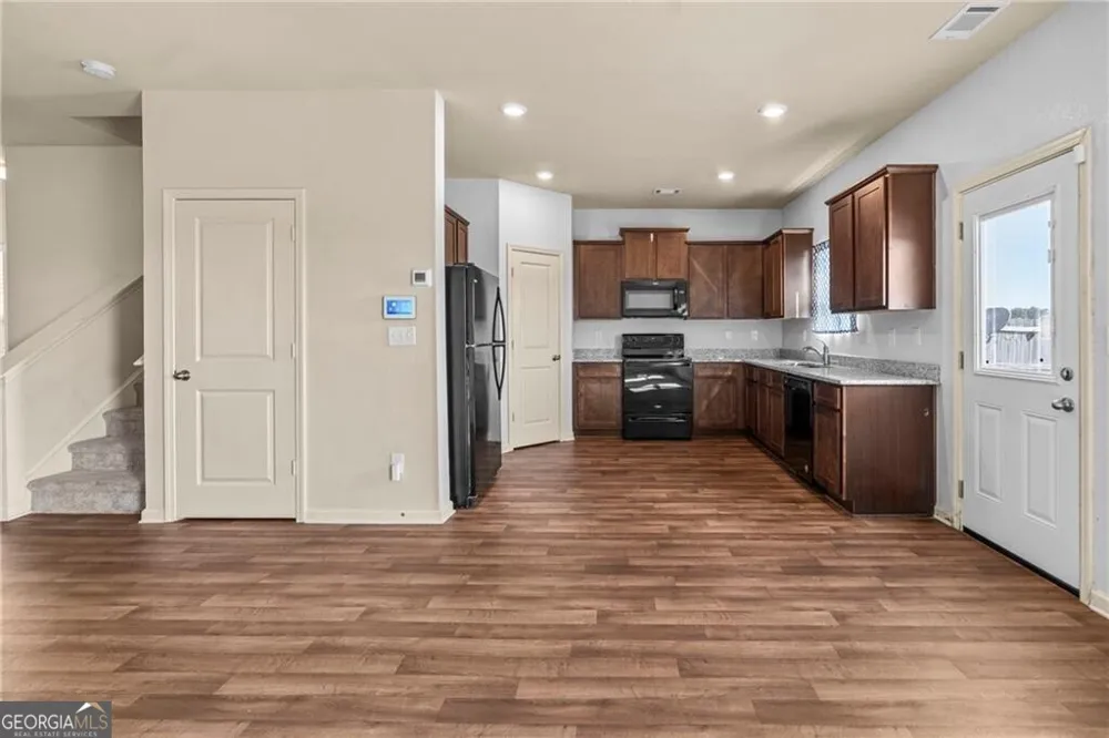 337 Darling LN Pendergrass, GA 30567