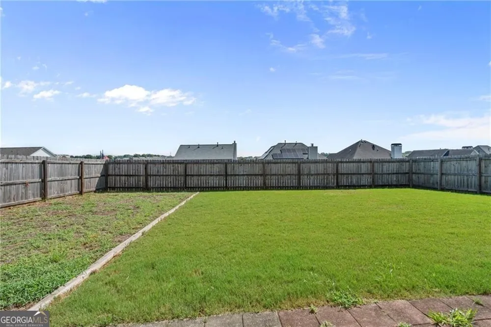 337 Darling LN Pendergrass, GA 30567