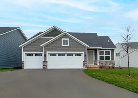 329 Otto Drive NW