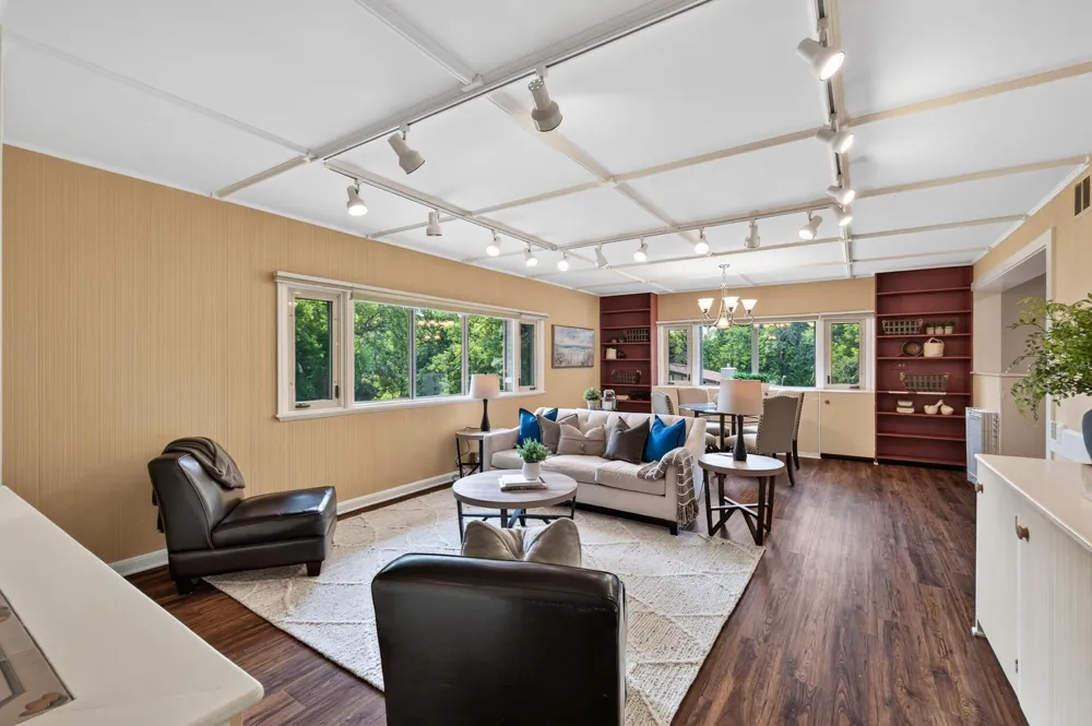 12020 Mayflower Circle Minnetonka, MN 55305