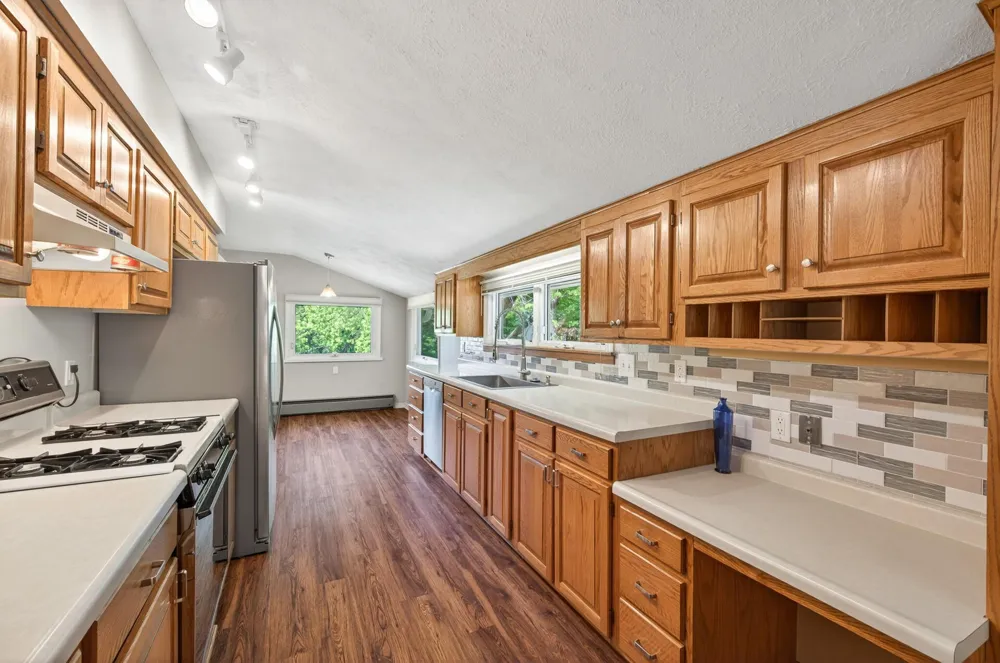12020 Mayflower Circle Minnetonka, MN 55305