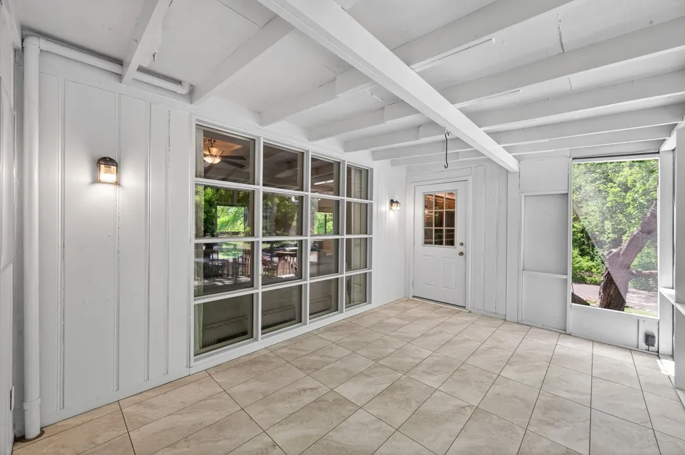 12020 Mayflower Circle Minnetonka, MN 55305