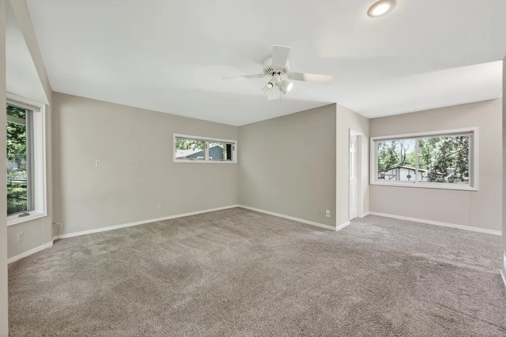 12020 Mayflower Circle Minnetonka, MN 55305