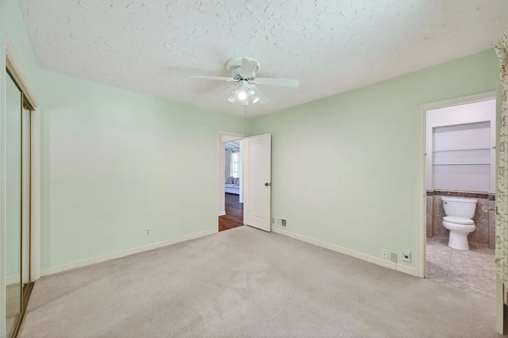 12020 Mayflower Circle Minnetonka, MN 55305