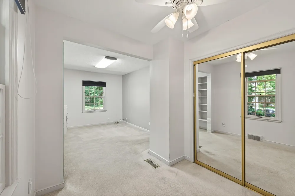 12020 Mayflower Circle Minnetonka, MN 55305