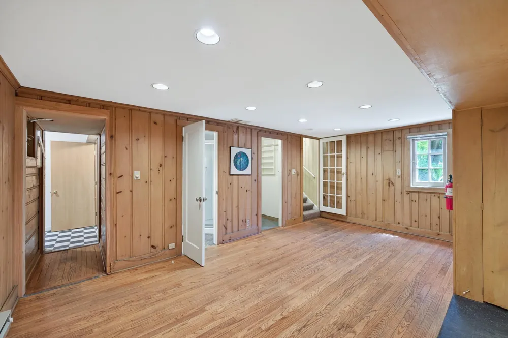 12020 Mayflower Circle Minnetonka, MN 55305