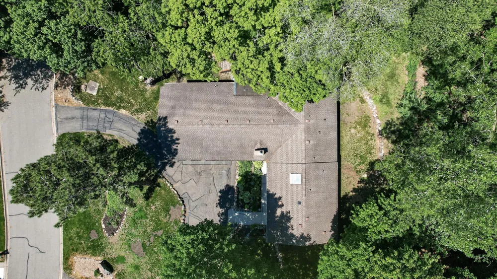 12020 Mayflower Circle Minnetonka, MN 55305