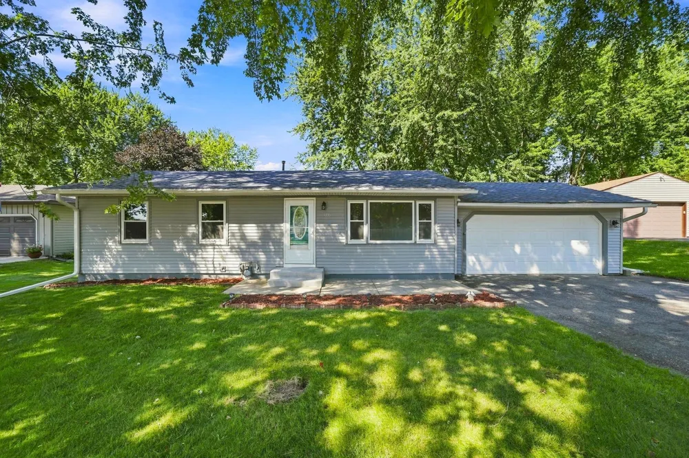 1836 Hemlock Avenue Owatonna, MN 55060
